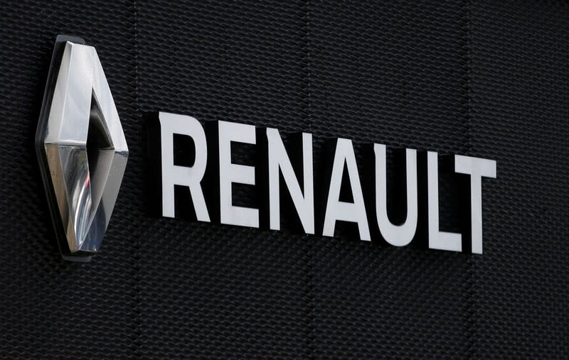 FILE PHOTO: The logo of French car manufacturer Renault is seen at a dealership of the company in Illkirch-Graffenstaden near Strasbourg