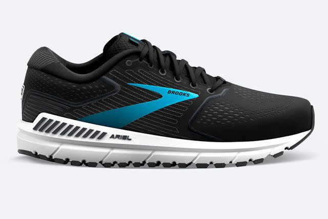 Brooks Running Shoes Are Up to 46% Off Thanks to a Winter Sale—Including  Editor Favorites