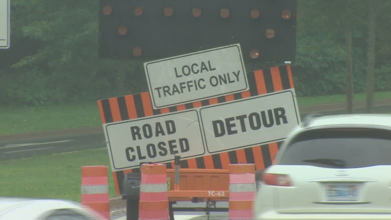 St. Margarets Bay Road construction extended to late November