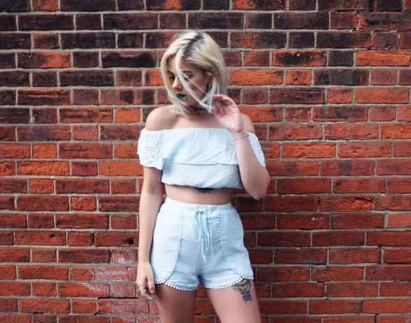 <p>Create a co-ordinated outfit by wearing the same colour shorts and top.<i> [Photo: Sophie Hannah Richardson/ Instagram]</i></p>