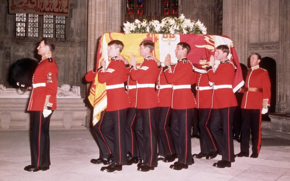 The body of the Duke of Windsor is carried from St George's Chapel -  Bettmann/ Bettmann