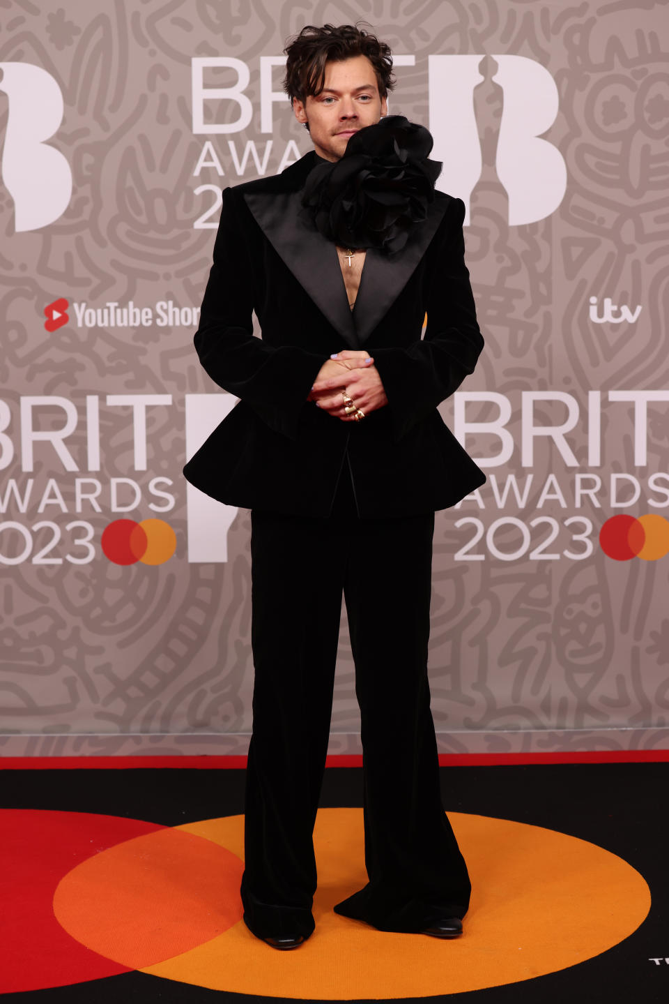 Harry Styles' corsage was the star of the Brit Awards red carpet