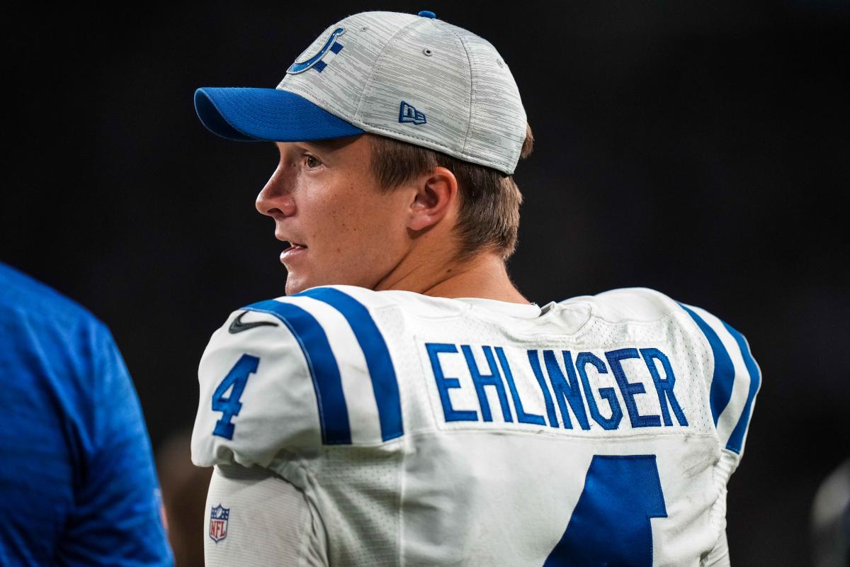 Sam Ehlinger is now officially the No. 2 quarterback for the Indianapolis Colts - Yahoo Sports