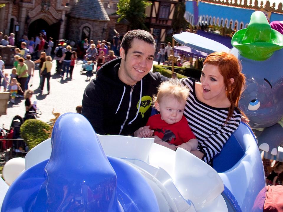 pete wentz ashlee simpson disneyland