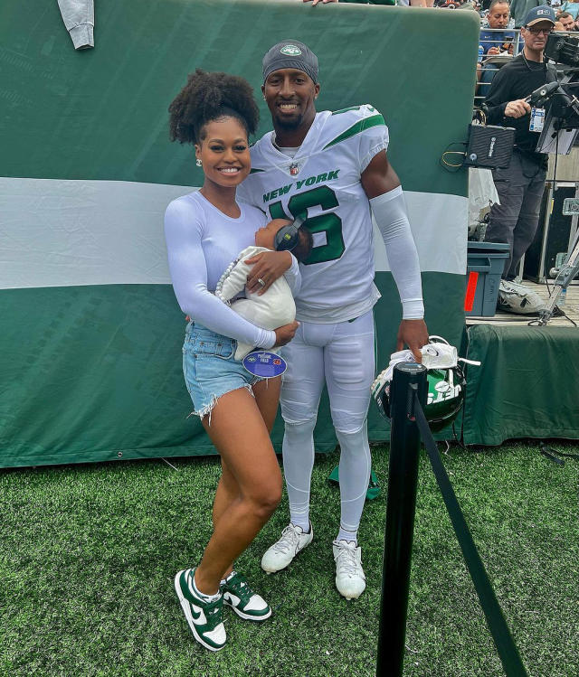 Davante Adams' Wife Devanne Shares Sideline Photos with Daughters