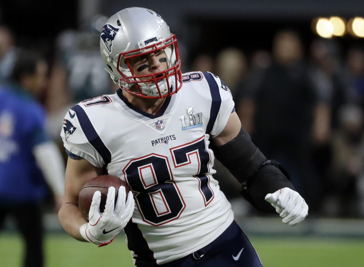 Rob Gronkowski gives confounding response to question about NFL future