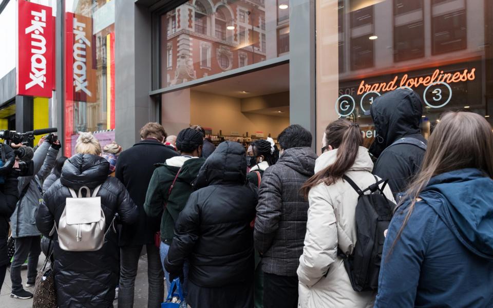 TK Maxx queue