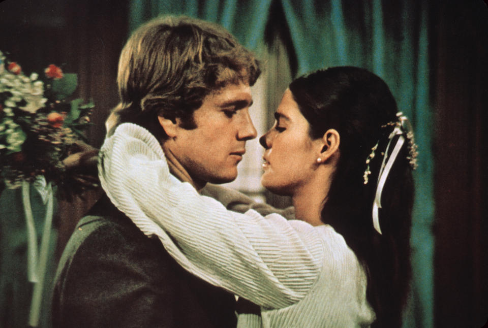 LOVE STORY, Ryan O'Neal, Ali MacGraw, 1970 (Courtesy Everett Collection)