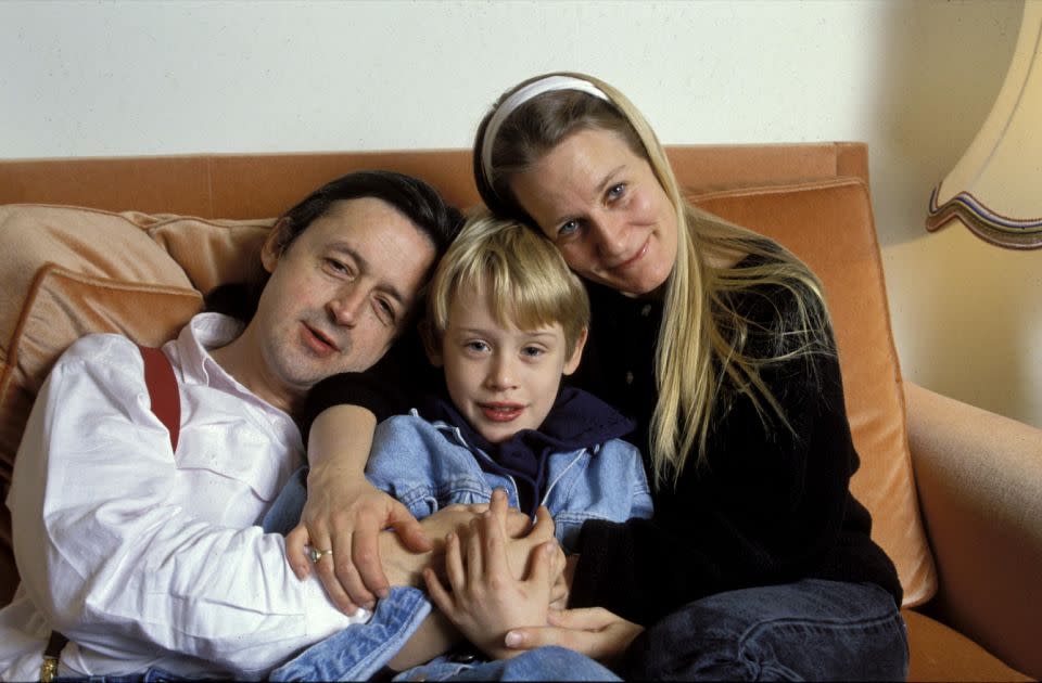 Macaulay Culkin his mother, Patricia, right, and his father, Kit, left, in 1990. Source: Getty