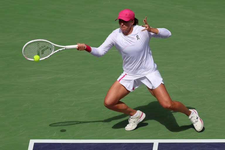 La polaca Iga Swiatek disputará con la ucrania Marta Kostyuk una plaza en la final de Indian Wells.