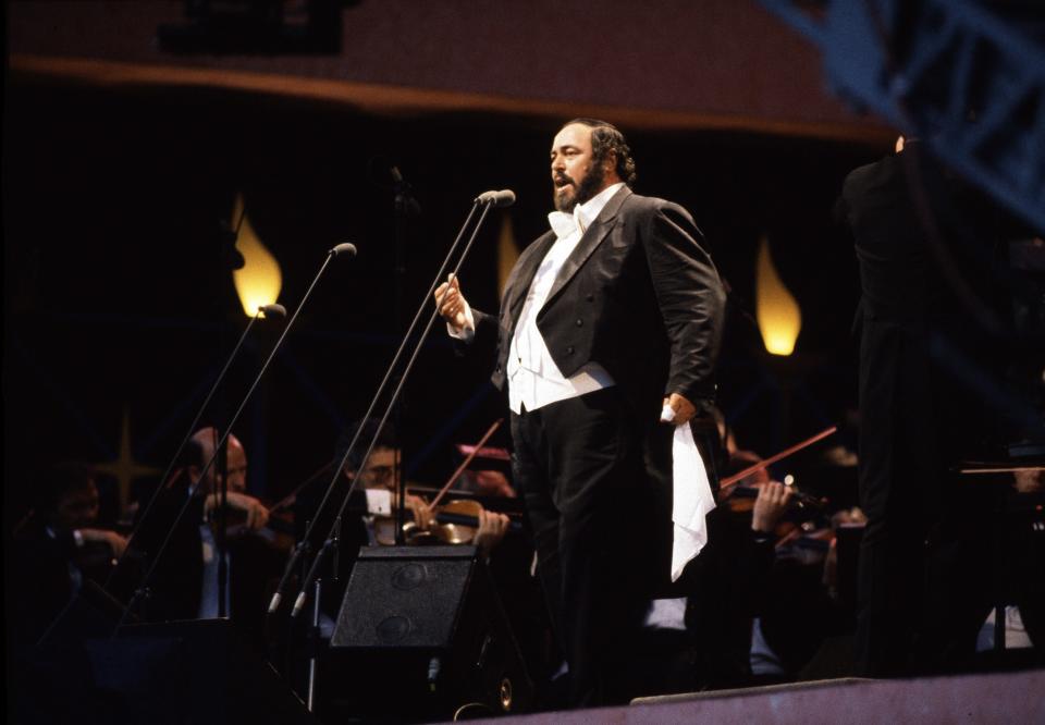 One  Time Use
Italian tenor Luciano Pavarotti (1935 - 2007) gives a free open air concert in London's Hyde Park, 30th July 1991. (Photo by Michael Putland/Getty Images)