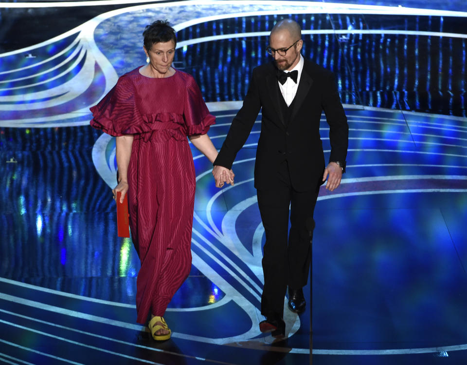 Frances McDormand wearing Birkenstocks at the Oscars with Sam Rockwell on Feb. 24, 2019. (Photo: Chris Pizzello/Invision/AP)