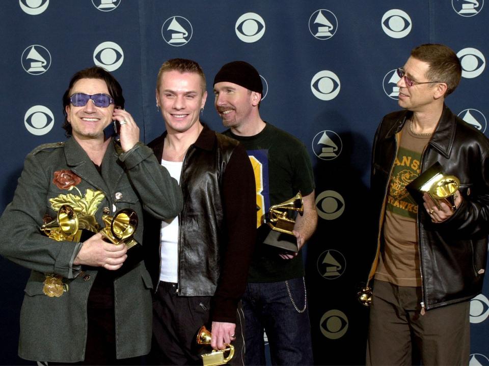 U2 43rd Annual Grammy Awards 2001 (February 2001)