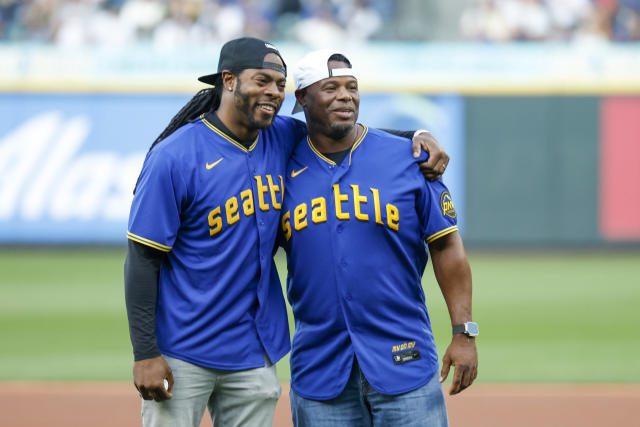 Richard Sherman throws first pitch at Mariners game, surprised by