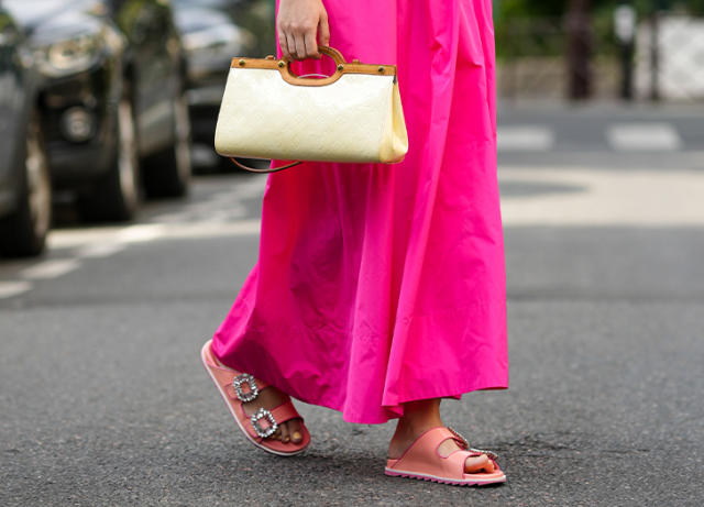 The One-Palm Rule for Wearing Dresses with Sneakers - PureWow