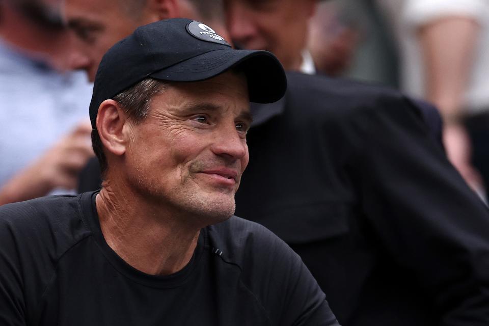 Ben Navarro reacts after his daughter Emma Navarro plays against Naomi Osaka in round two of Wimbledon 2024.