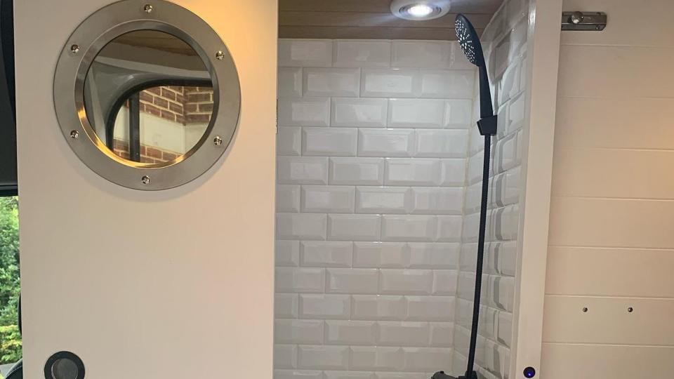 shower room in van 