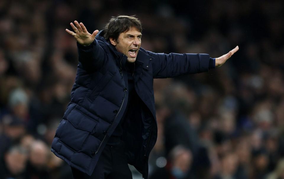 Antonio Conte conducts his Spurs team - GETTY IMAGES