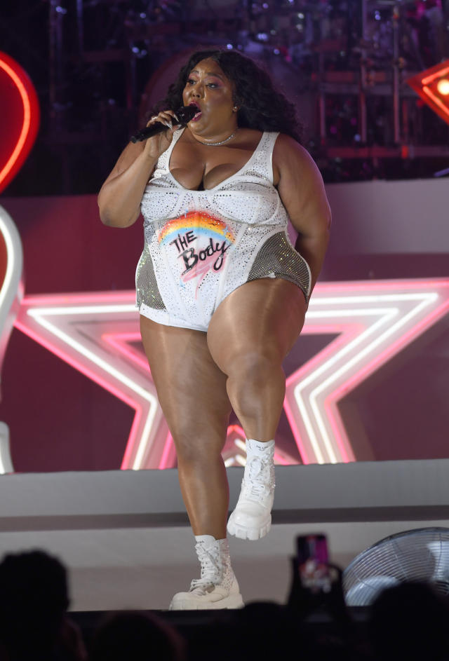 Lizzo drops jaws in thigh-high boots and leotard after Kanye