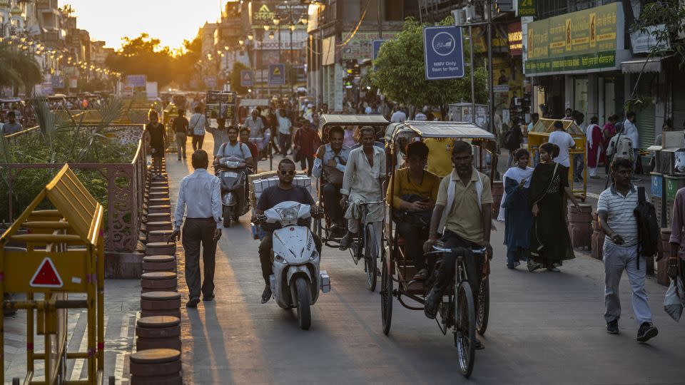 The residents of New Delhi, India, will have almost 12 hours and eight minutes of sunlight on the fall equinox on September 22. The closest date to an even 12/12 split for the capital of India will be September 27, when it will have 11 hours and 19 seconds of daylight. - Arif Hudaverdi Yaman/Anadolu Agency/Getty Images