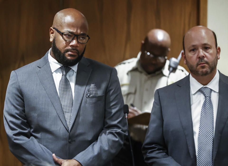 Shelby County Corrections deputy Stevon Jones, left, appears in court, Friday, Oct. 27, 2023, in Memphis, Tenn., after being charged in the beating and death of Shelby County Jail inmate Gershun Freeman in 2022. (Mark Weber/Daily Memphian via AP)