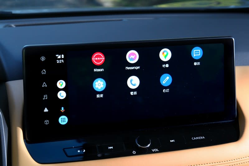 12.3吋數位影音主機可支援無線Apple CarPlay智慧手機連結功能與Android Auto手機連結功能，數位資訊唾手可得。