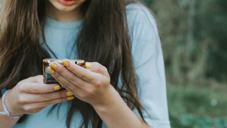 The more time spent on social media, the more likely adolescents are to be bullied about their weight, a new study says. - Crispin la Valiente/Moment RF/Getty Images