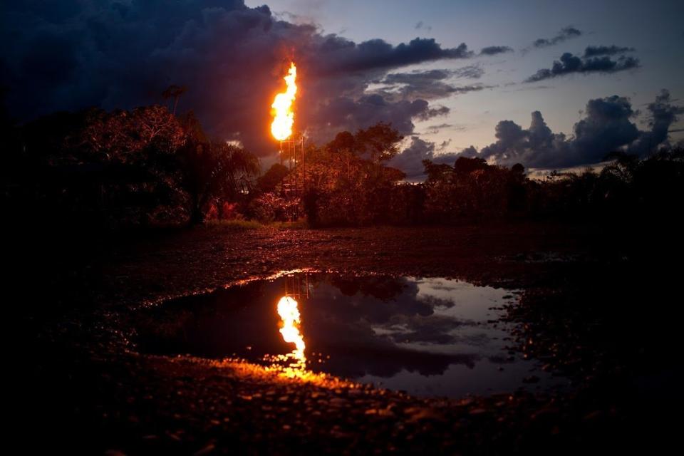 An oil waste pit in Ecuador's northern Amazon region.&nbsp; (Photo: Amazon Watch)