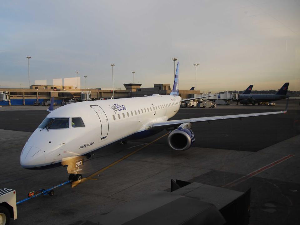 Jetblue Embraer E Series