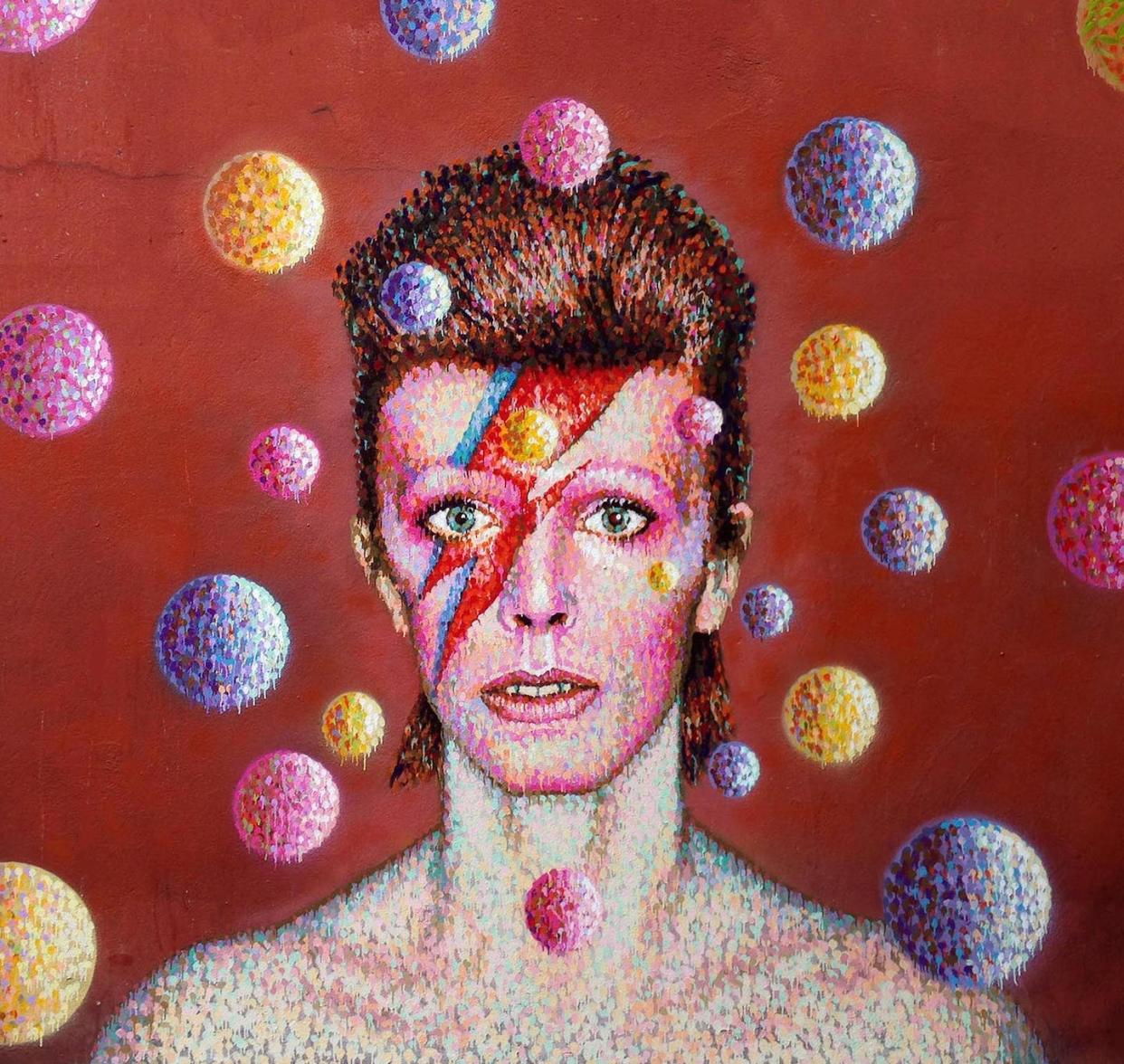 Mural tributo a David Bowie en un muro de Brixton (Londres) <a href="https://www.akajimmyc.com/Street_Art" rel="nofollow noopener" target="_blank" data-ylk="slk:James Cochran (aka Jimmy C);elm:context_link;itc:0;sec:content-canvas" class="link ">James Cochran (aka Jimmy C)</a>, Author provided