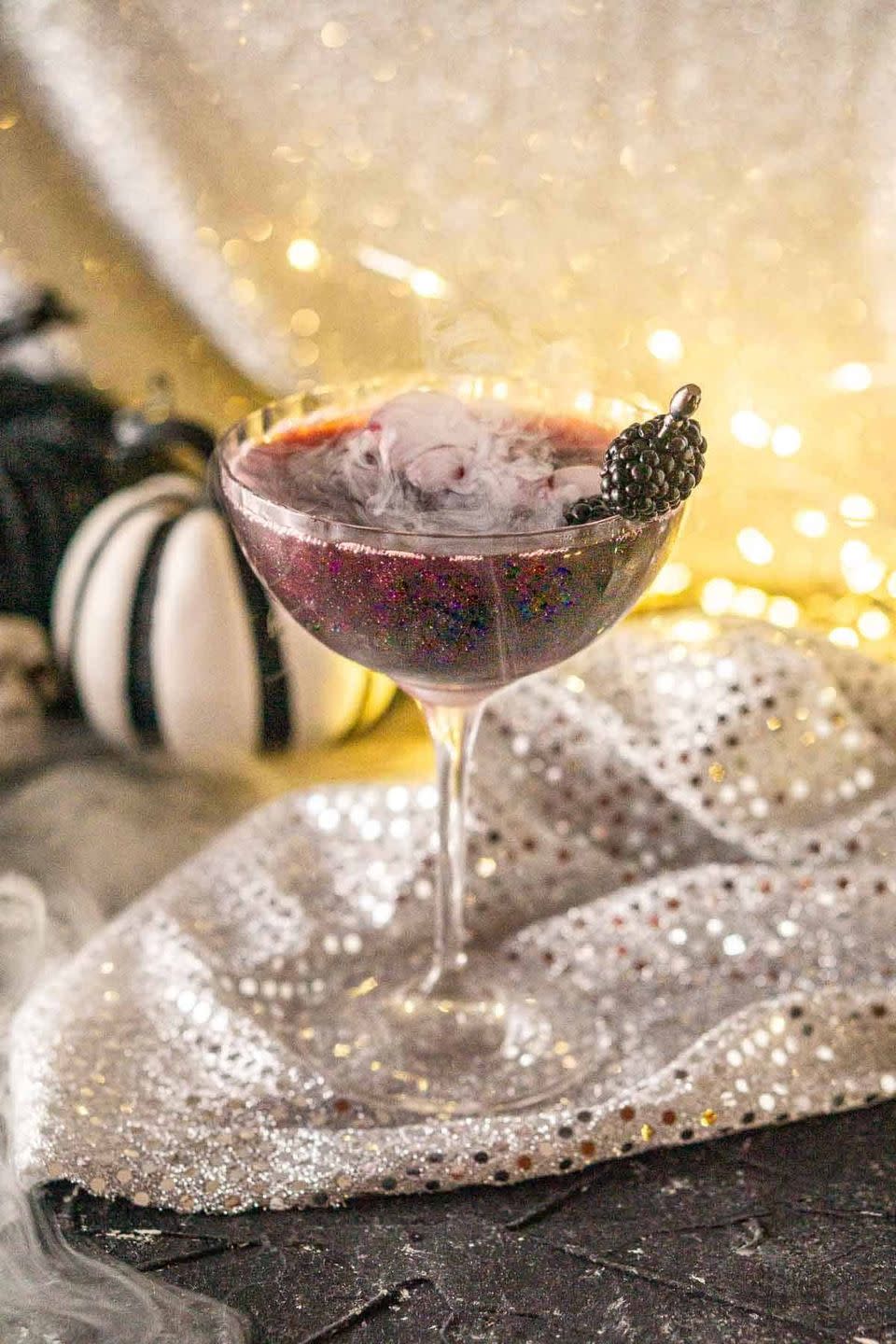 dry ice drinks black widow martini