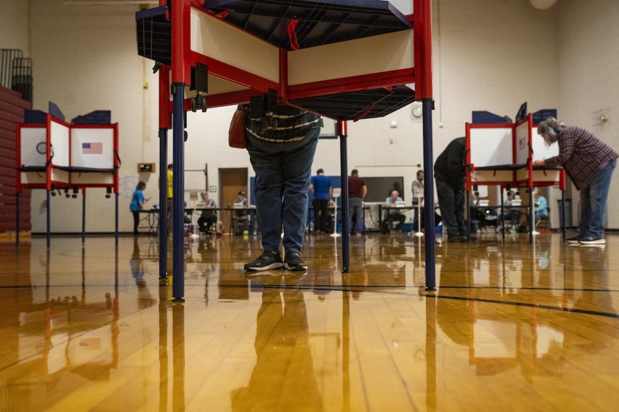 Voters cast their ballots in the race for governor in Kentucky on Nov. 7, 2023. <a href="https://www.gettyimages.com/detail/news-photo/voters-attend-to-cast-their-ballots-at-the-shelby-news-photo/1768065950?adppopup=true" rel="nofollow noopener" target="_blank" data-ylk="slk:Michael Swensen/Getty Images;elm:context_link;itc:0;sec:content-canvas" class="link ">Michael Swensen/Getty Images</a>