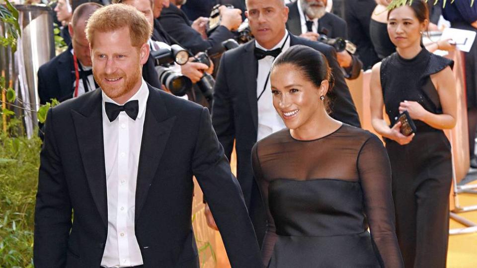 Harry und Meghan bei der Premiere von "Der König der Löwen" in London (Bild: imago images / APress)