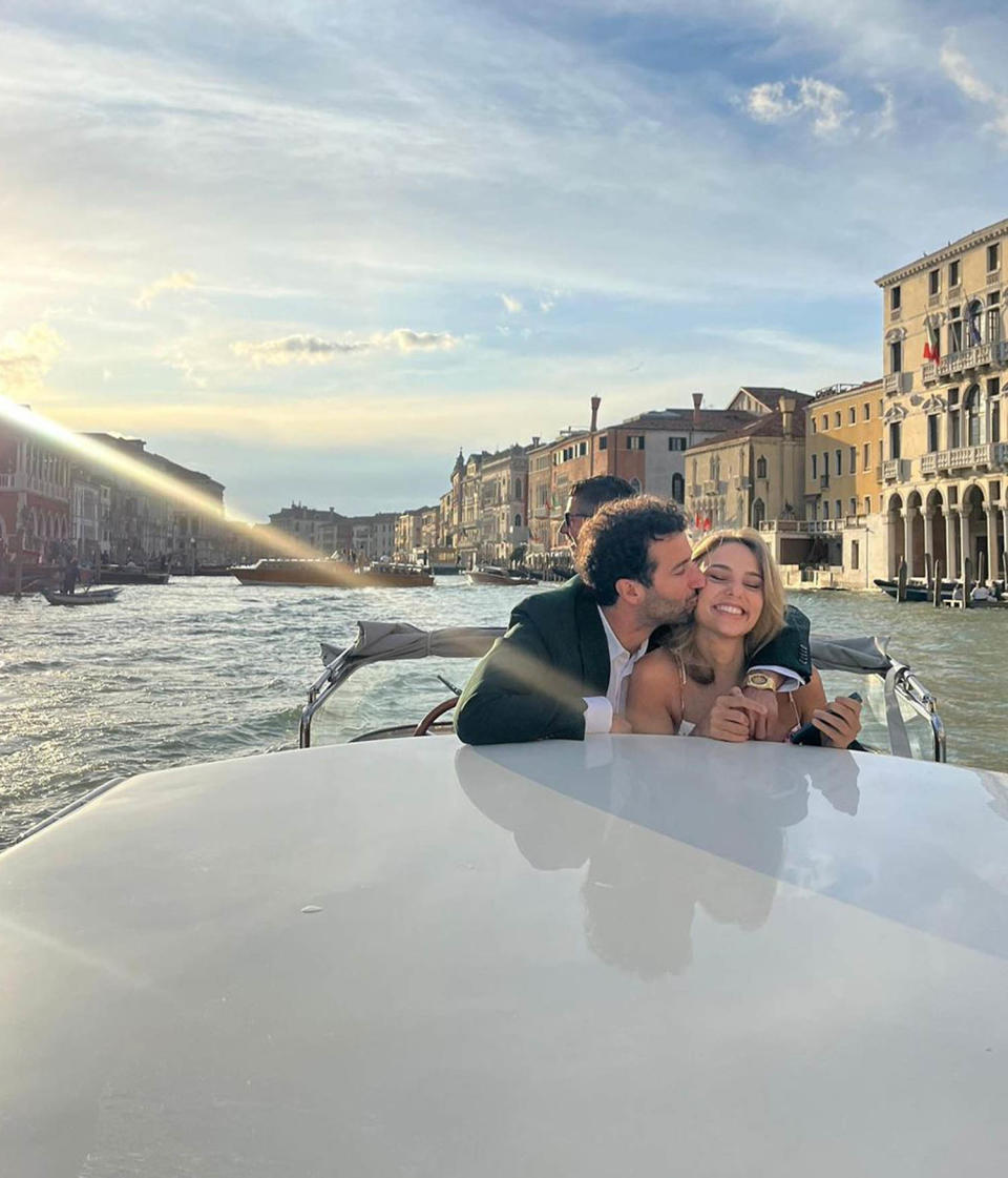 Daniel Ricciardo and Heidi Berger enjoy a romantic boat ride. (@danielricciardo via Instagram)