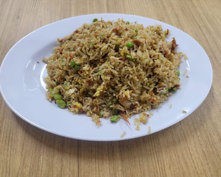 chun tat kee - plate of fried rice