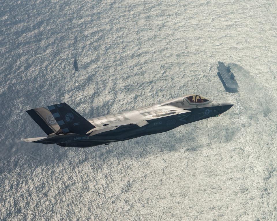 UK navy F-35 F-35B Queen Elizabeth aircraft carrier