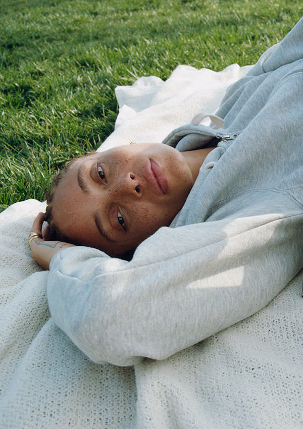 Adwoa Aboah embajadora Jo malone Gurls Talk salud mental