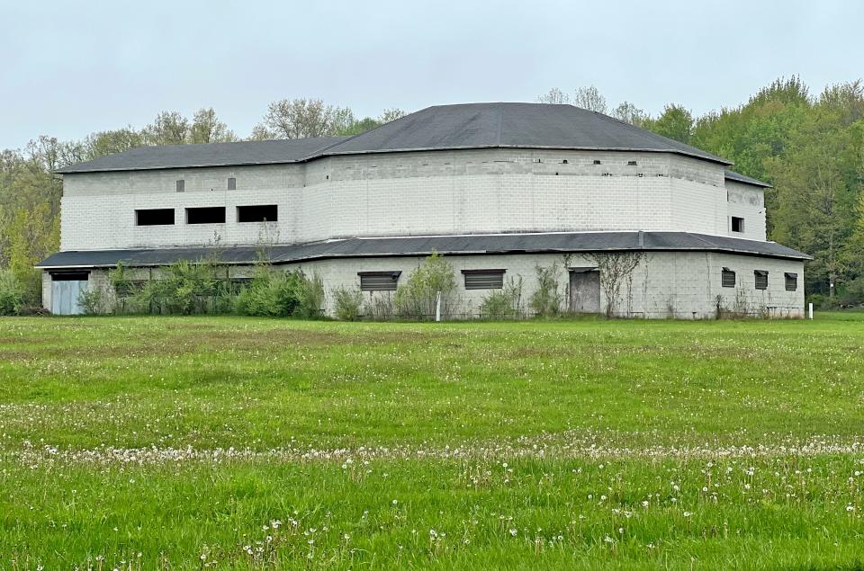 The unfinished Grace Brethren Church at 1943 Park Avenue West was bought by Dan Niss.