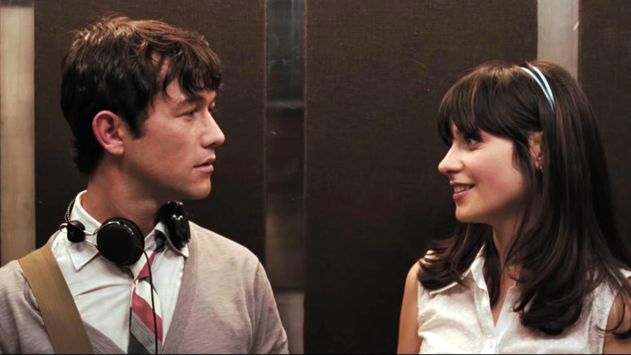  Joseph Gordon-Levitt and Zooey Deschanel in (500) Days of Summer. 