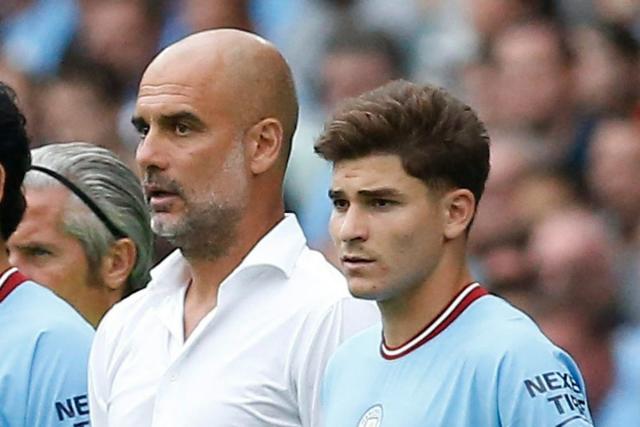 Pep Gυardiola laυds Jυlian Alvarez ahead of possible Manchester City start  after Erling Haaland rest hint