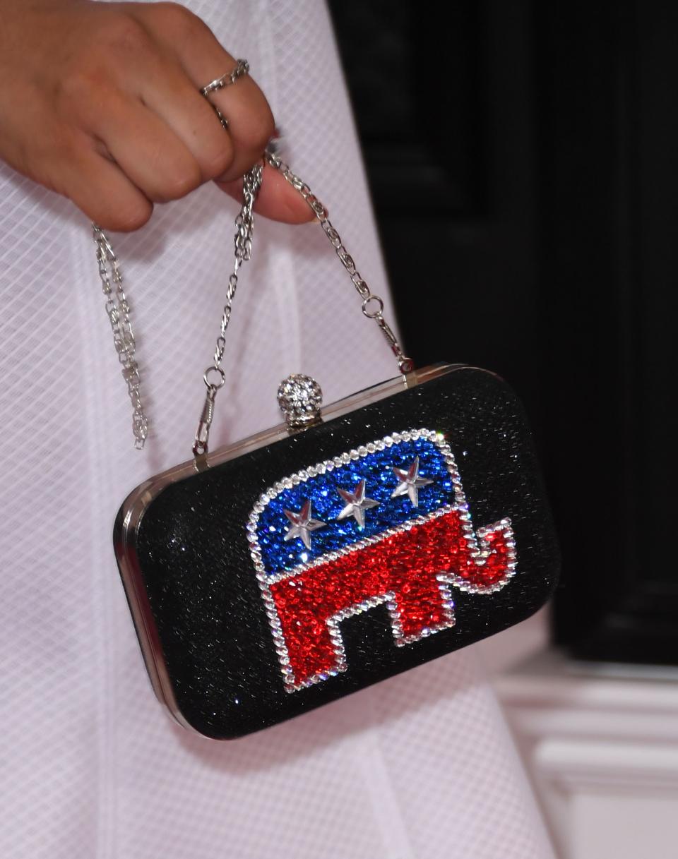 El 'clutch' de Joy Villa