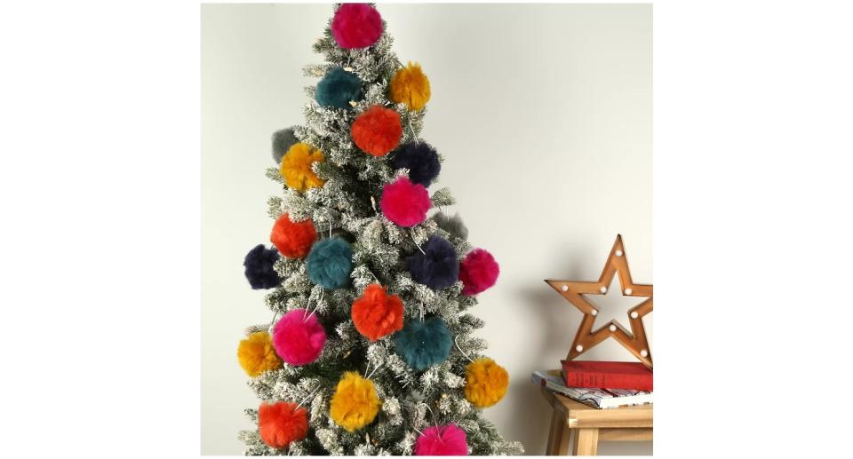 Christmas Bauble Pom Pom Craft Kit (Wool Couture/ John Lewis & Partners)