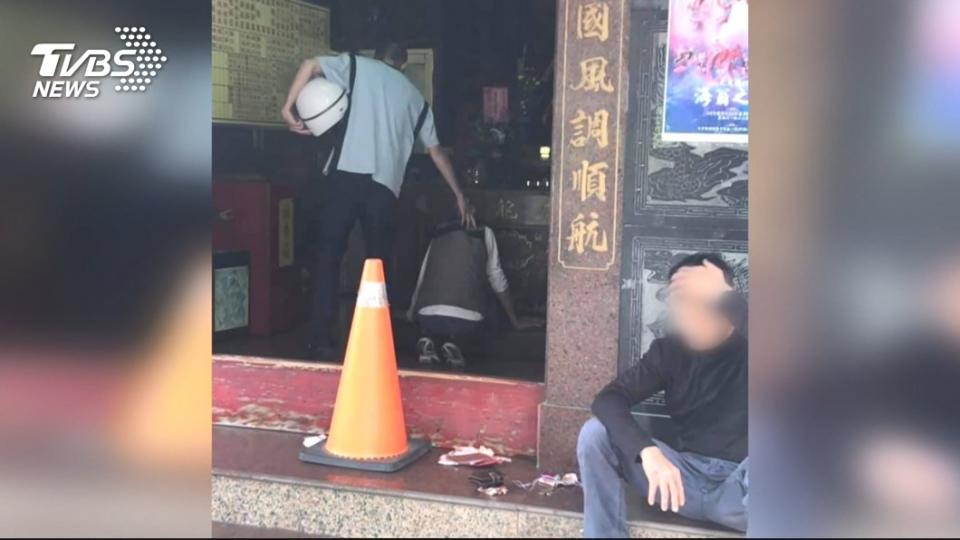 台中市2名張姓男子日前一起偷香油錢，沒想事後同車發生車禍，2男先後喪命。(圖／TVBS)