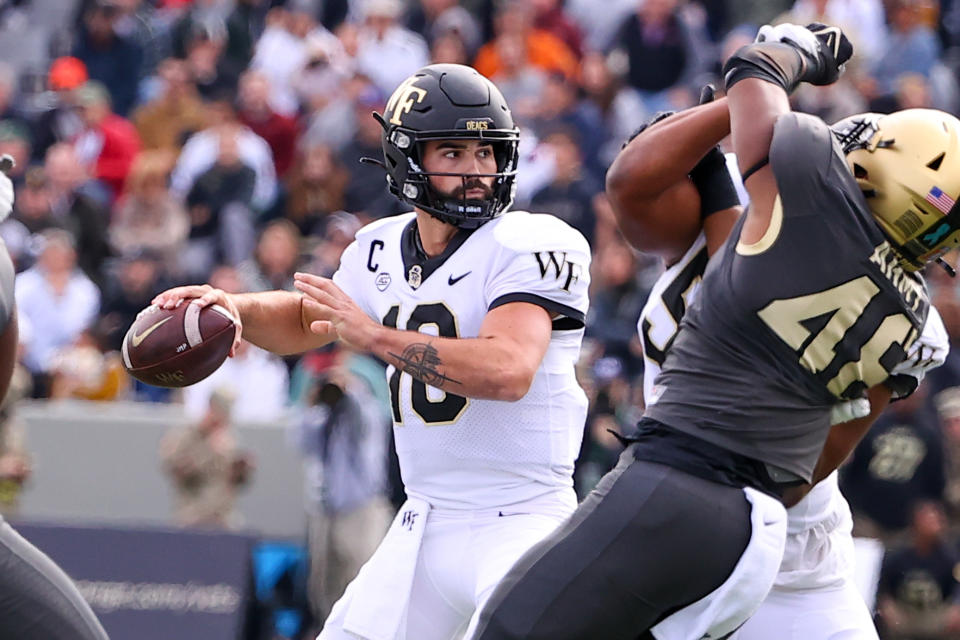 WEST POINT, NY - OCTOBER 23: Wake Forest Demon Deacons quarterback Sam Hartman (10) drops back to pass during the college football game between the Army Black Knights and the Wake Forest Demon Deacons on October 23, 2021 at Michie Stdium in West Point, NY(Photo by Rich Graessle/Icon Sportswire via Getty Images)