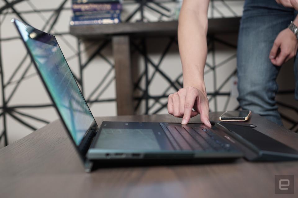 ASUS ZenBook Pro Duo hands-on | Computex 2019

Devindra Hardawar / Engadget