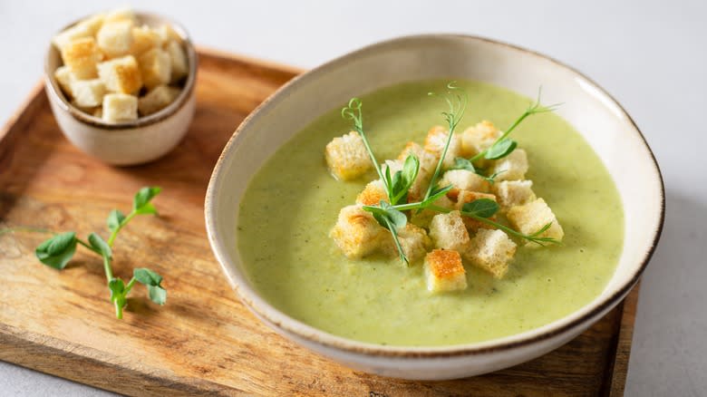 cream of broccoli soup with croutons