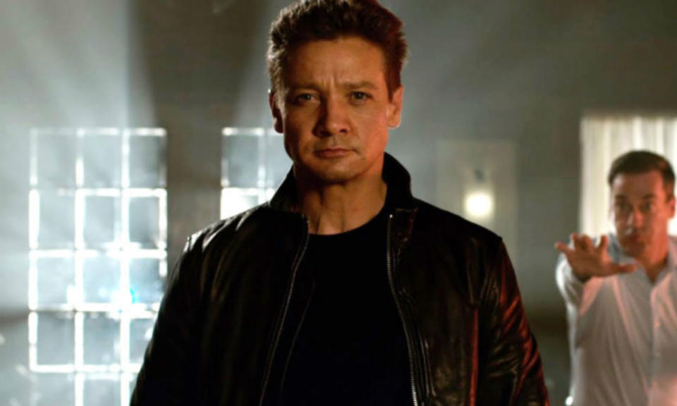 Jeremy Renner breaks arms on Tag