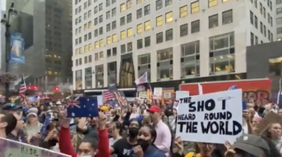 The anti-vaxxer protest outside the Australian consulate in New York. Source: Twitter/Brendan Gutenschwager