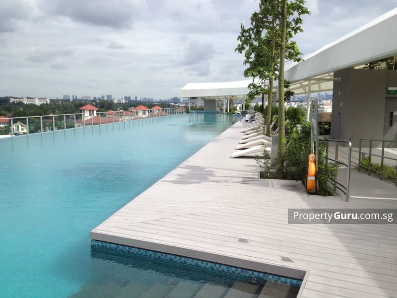infinity-pool-Singapore-condo-jardin