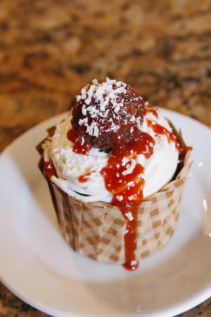 Spaghetti & Meatball Cupcake